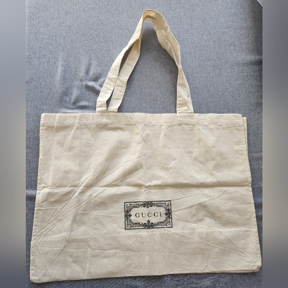 Gucci Natural Canvas Tote with Black Logo